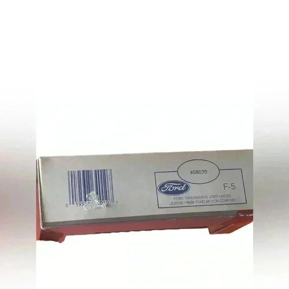 AHL American Highway Legends
Hershey's vintage truck 1:64 New Die
Cast Models - Picture 5 of 13